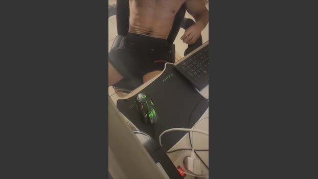 ramsexii3 love Webcam SHOW @ Cam4 01-02-2026