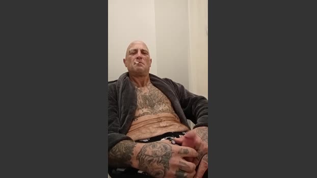 Easy_Eddie ass Webcam SHOW @ Cam4 02-02-2026