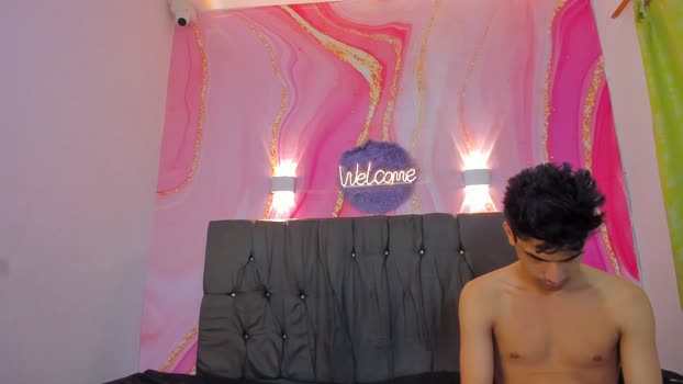 Julian_and_Axel Show Webcam SHOW @ Cam4 01-02-2026
