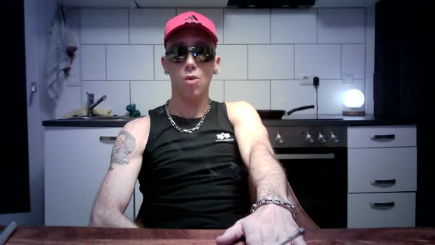 MrGeiZ2512 Nude Webcam SHOW @ Cam4 01-02-2026