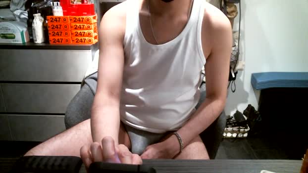 chriswu69820 big Webcam SHOW @ Cam4 02-02-2026