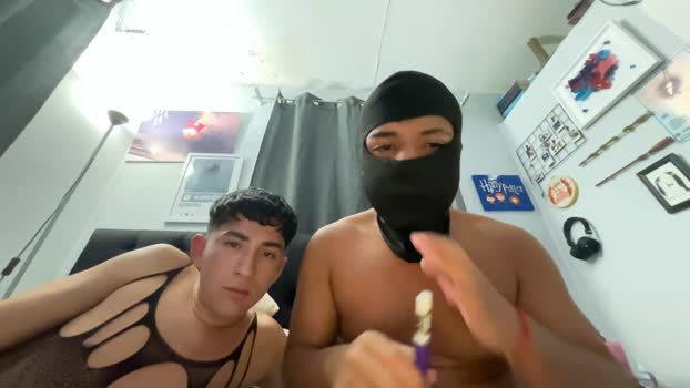 fuenzaaaaa kinky Webcam SHOW @ Cam4 02-02-2026