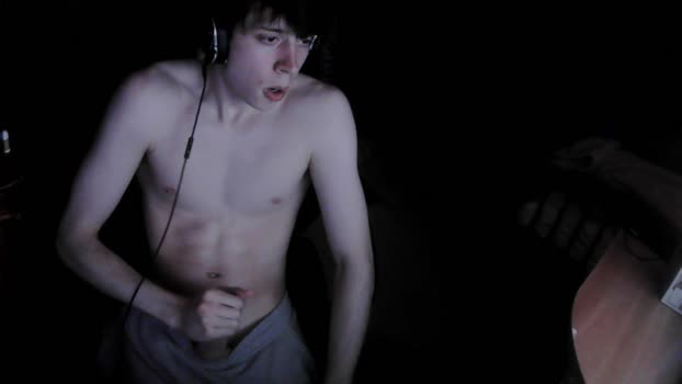 larmcberr prettyface Webcam SHOW @ Cam4 02-02-2026