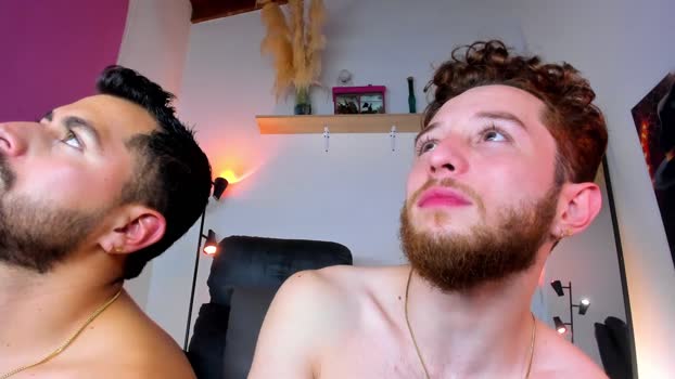los_Juanes kissing Webcam SHOW @ Cam4 01-02-2026