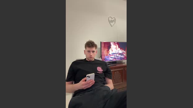 Germanyhot19 skinny Webcam SHOW @ Cam4 02-02-2026