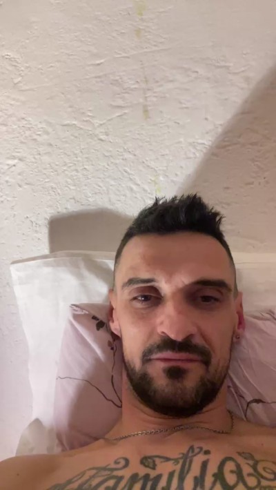 Roa87 jackoff Webcam SHOW @ Cam4 02-02-2026