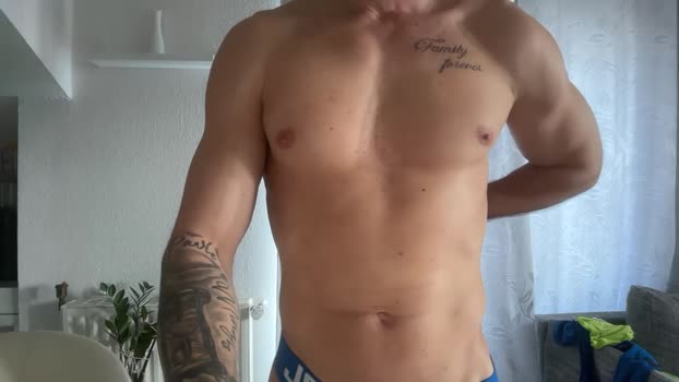helios19895 fuckhard Webcam SHOW @ Cam4 05-02-2026