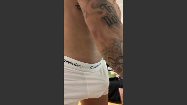 happyhour21 kiss Webcam SHOW @ Cam4 05-02-2026