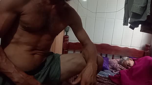 Juninho_cria bigballs Webcam SHOW @ Cam4 09-02-2026