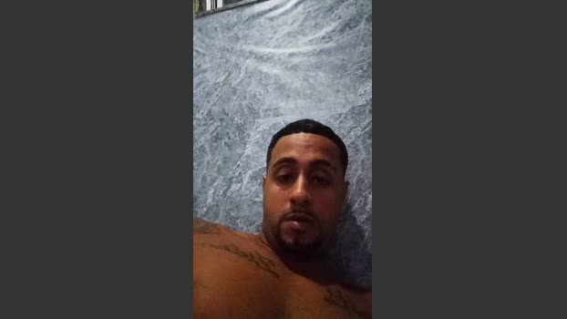 theuzinsaldanha Pretty Webcam SHOW @ Cam4 09-02-2026