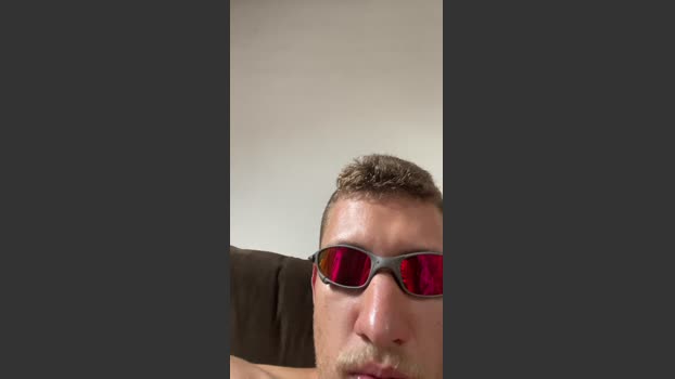 maconheirod fuckface Webcam SHOW @ Cam4 14-02-2026