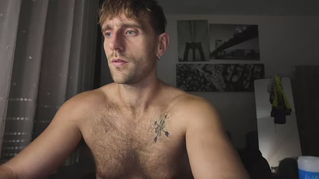LukeGunn legs Webcam SHOW @ Cam4 17-02-2026