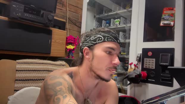 WellHello69 fuckher Webcam SHOW @ Cam4 17-02-2026