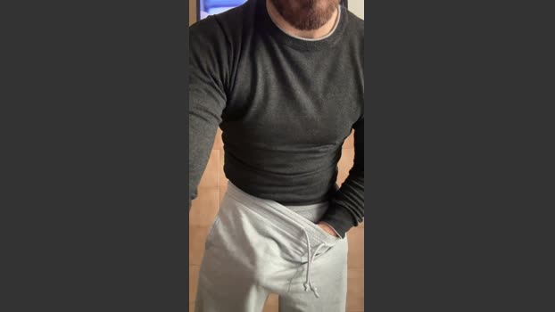 callmeluis amateur Webcam SHOW @ Cam4 22-02-2026