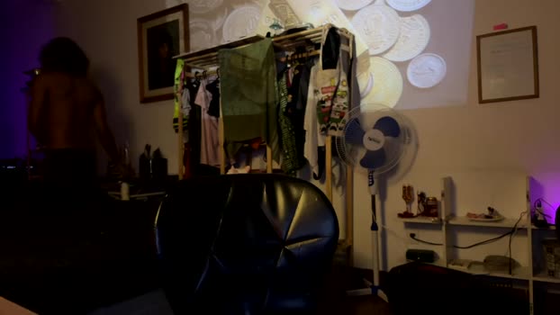 gerson229 analtoy Webcam SHOW @ Cam4 25-02-2026