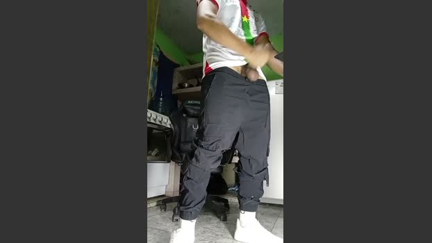 Pisspoopigpsir orgasm Webcam SHOW @ Cam4 04-03-2026