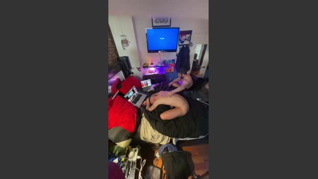 LiveYOURwayPig suckshow Webcam SHOW @ Cam4 04-03-2026