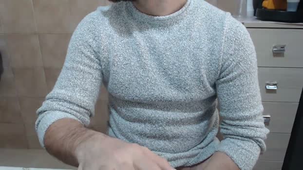 callmeluis prettyface Webcam SHOW @ Cam4 05-03-2026