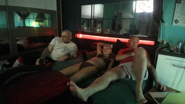 dirtyPaar069 kissing Webcam SHOW @ Cam4 05-03-2026