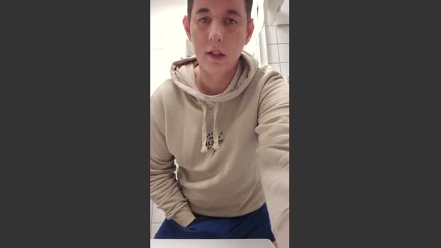 olli_36 beauty Webcam SHOW @ Cam4 05-03-2026