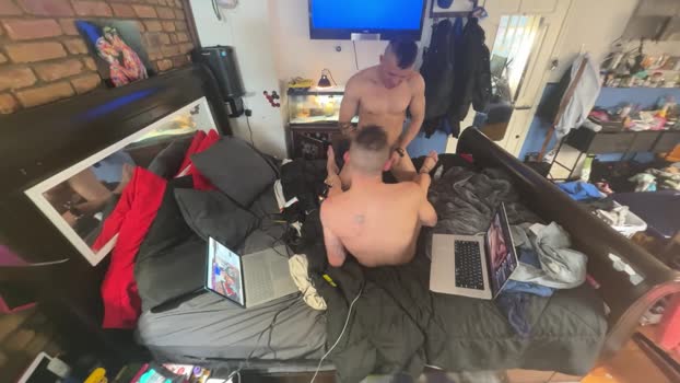LiveYOURwayPig fingers Webcam SHOW @ Cam4 06-03-2026