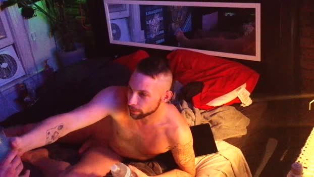 LiveYOURwayPig beauty Webcam SHOW @ Cam4 07-03-2026