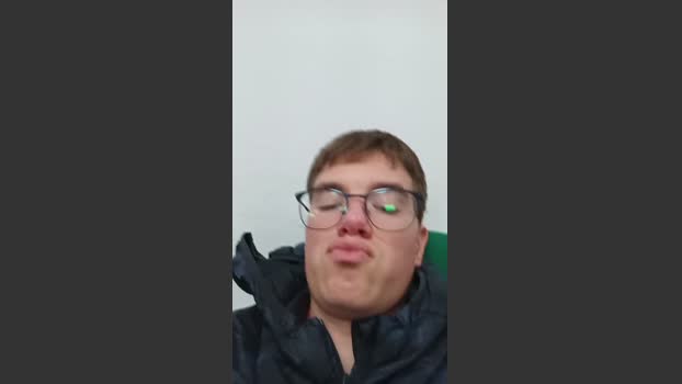 Alejandro2o50d kissing Webcam SHOW @ Cam4 09-03-2026