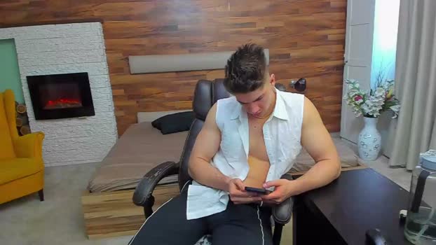 MaxKaidenn love Webcam SHOW @ Cam4 09-03-2026
