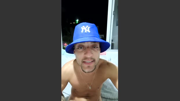 BOYCHARMOSO