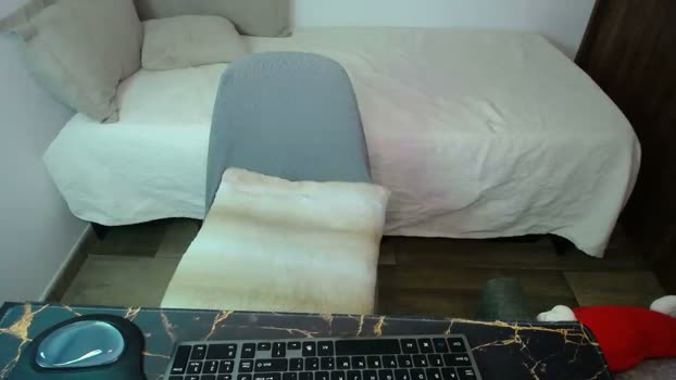 Lealboy spank Webcam SHOW @ Cam4 14-03-2026