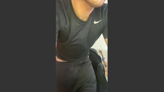 hairyboy22cm horny Webcam SHOW @ Cam4 16-03-2026