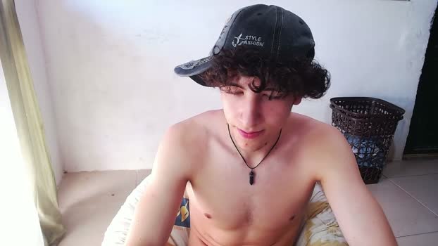 Noah_sokolov_ spanking Webcam SHOW @ Cam4 16-03-2026