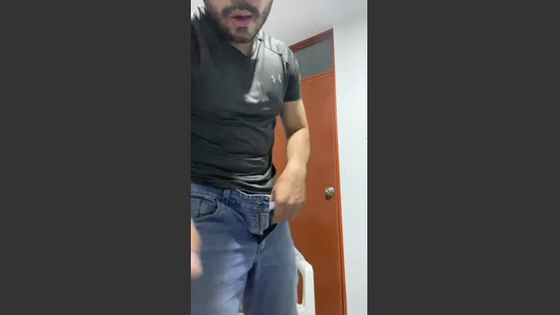 Luisfer98 spanking Webcam SHOW @ Cam4 19-03-2026