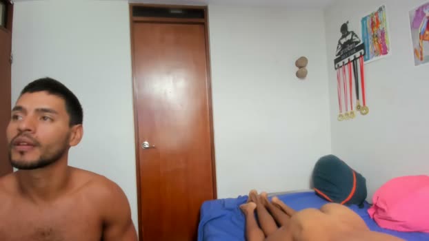 lodo_2 bigload Webcam SHOW @ Cam4 18-03-2026