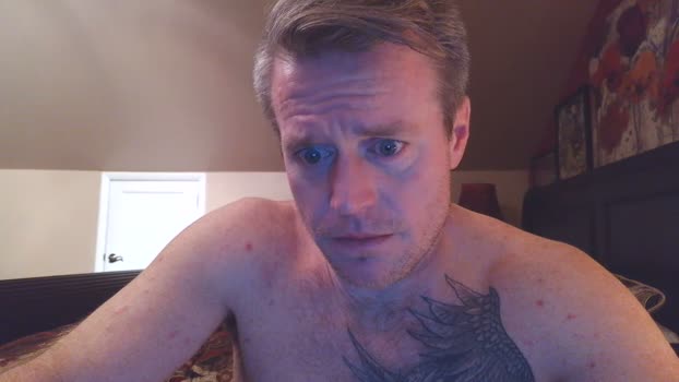 DILFiGuess1 legs Webcam SHOW @ Cam4 25-03-2026