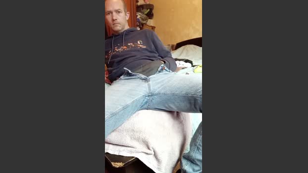 Trolls37 fuckme Webcam SHOW @ Cam4 31-03-2026