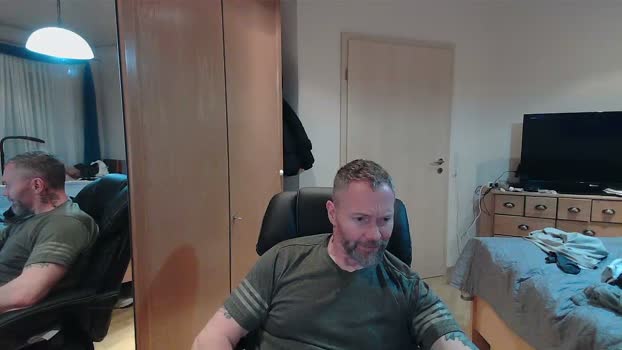 Mannfredfick ass Webcam SHOW @ Cam4 01-04-2026