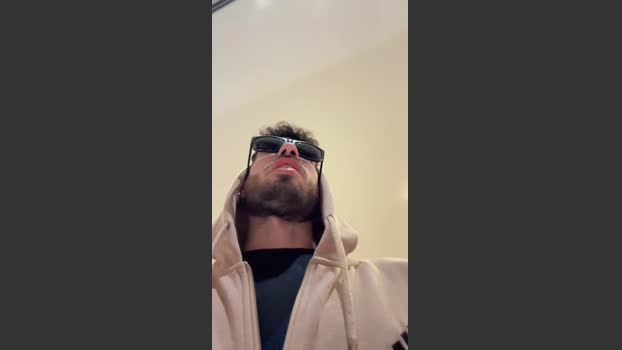 Meastroboris95 legs Webcam SHOW @ Cam4 02-04-2026