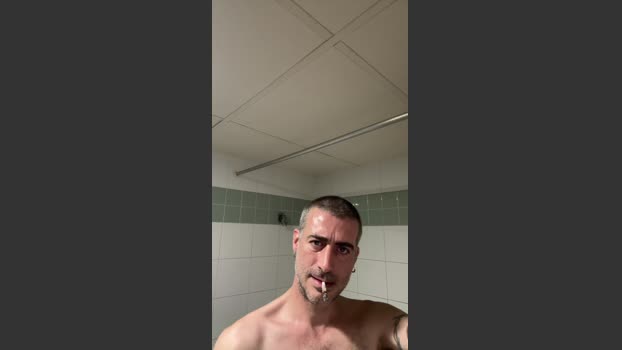 Pollon29_cm spank Webcam SHOW @ Cam4 03-04-2026