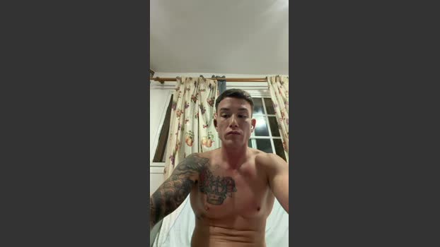 Cristiangonzaa kiss Webcam SHOW @ Cam4 05-04-2026
