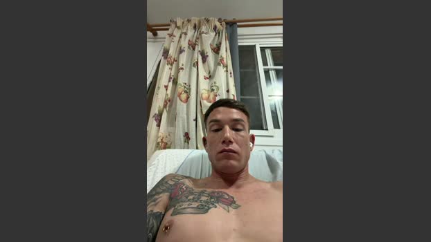 Cristiangonzaa strip Webcam SHOW @ Cam4 05-04-2026