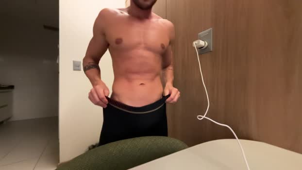 2floripa Topless Webcam SHOW @ Cam4 07-04-2026