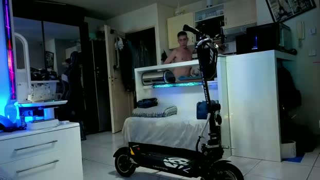 HuGo4K bigcock Webcam SHOW @ Cam4 06-04-2026