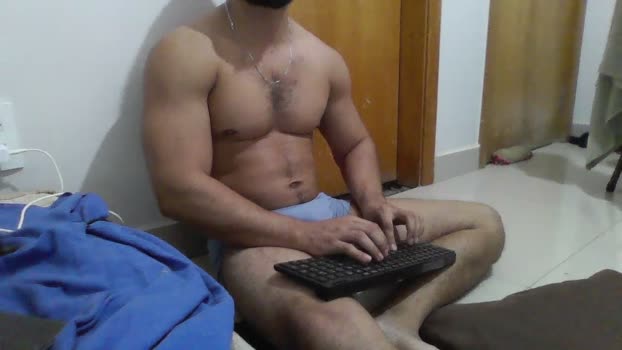 MorenoCarente fuckface Webcam SHOW @ Cam4 08-04-2026