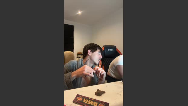 Wiidoboy22cm bigload Webcam SHOW @ Cam4 08-04-2026