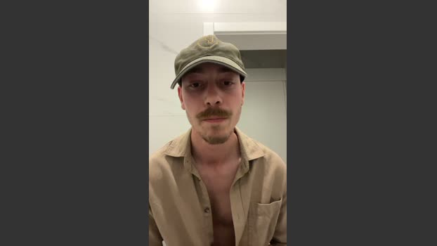 DinisJeitoso fuckme Webcam SHOW @ Cam4 10-04-2026