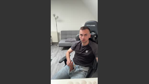 Runtasty96 suck Webcam SHOW @ Cam4 12-04-2026
