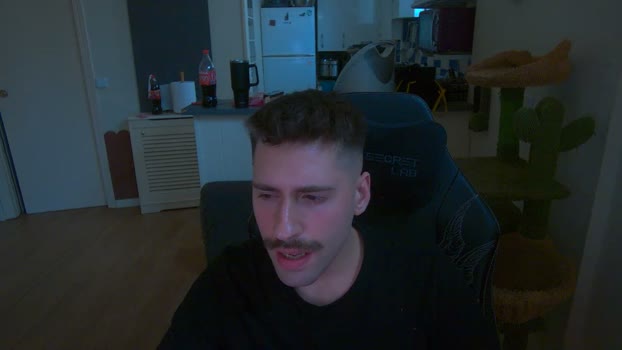 bigdickyoun1 lick Webcam SHOW @ Cam4 11-04-2026