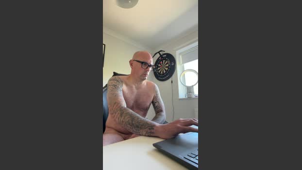 hornyhants1 skinny Webcam SHOW @ Cam4 12-04-2026