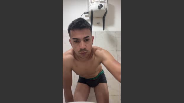 IronLux sexymale Webcam SHOW @ Cam4 13-04-2026